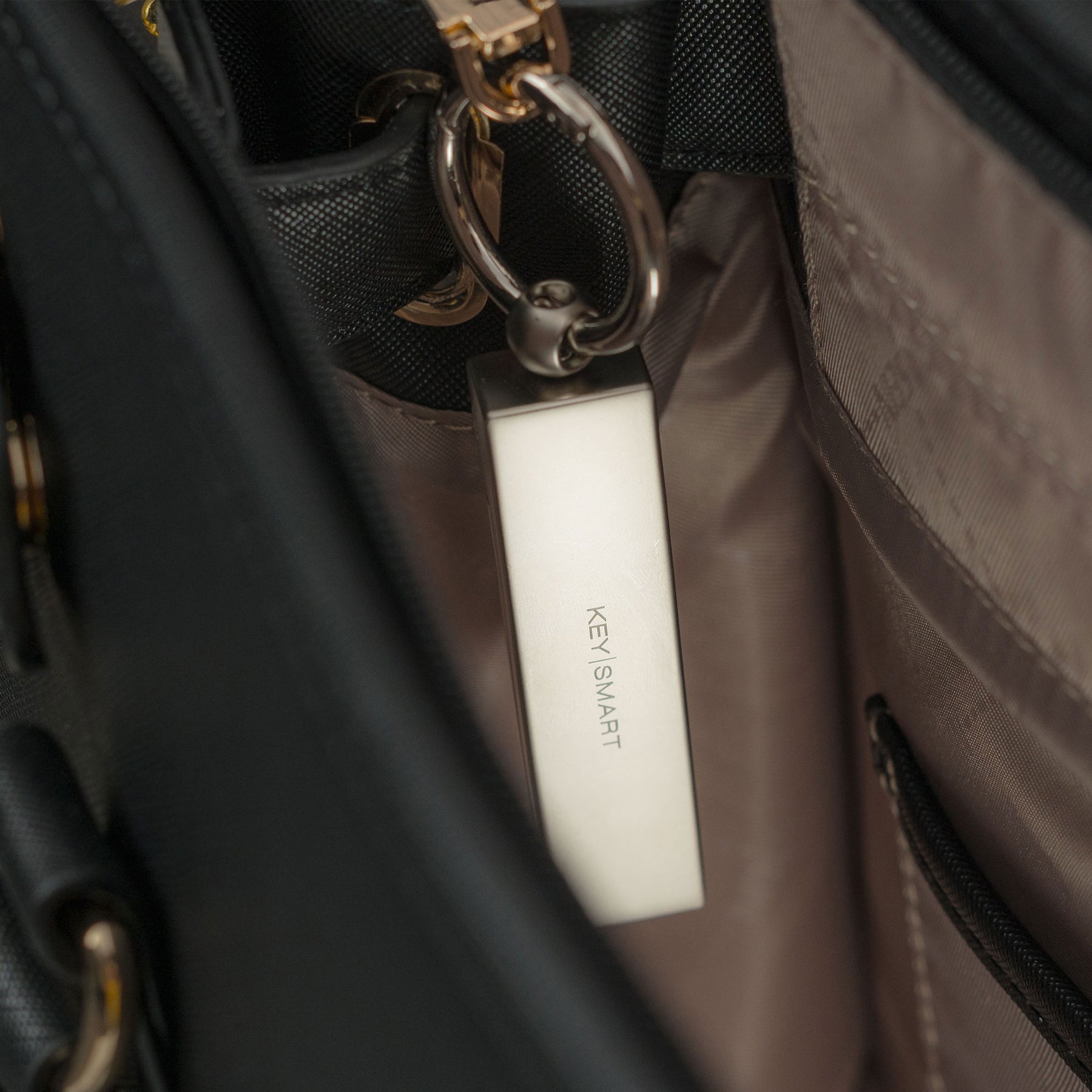 BagHang+|Keychain Bag Hook | Phone stand | nano-suction Technology