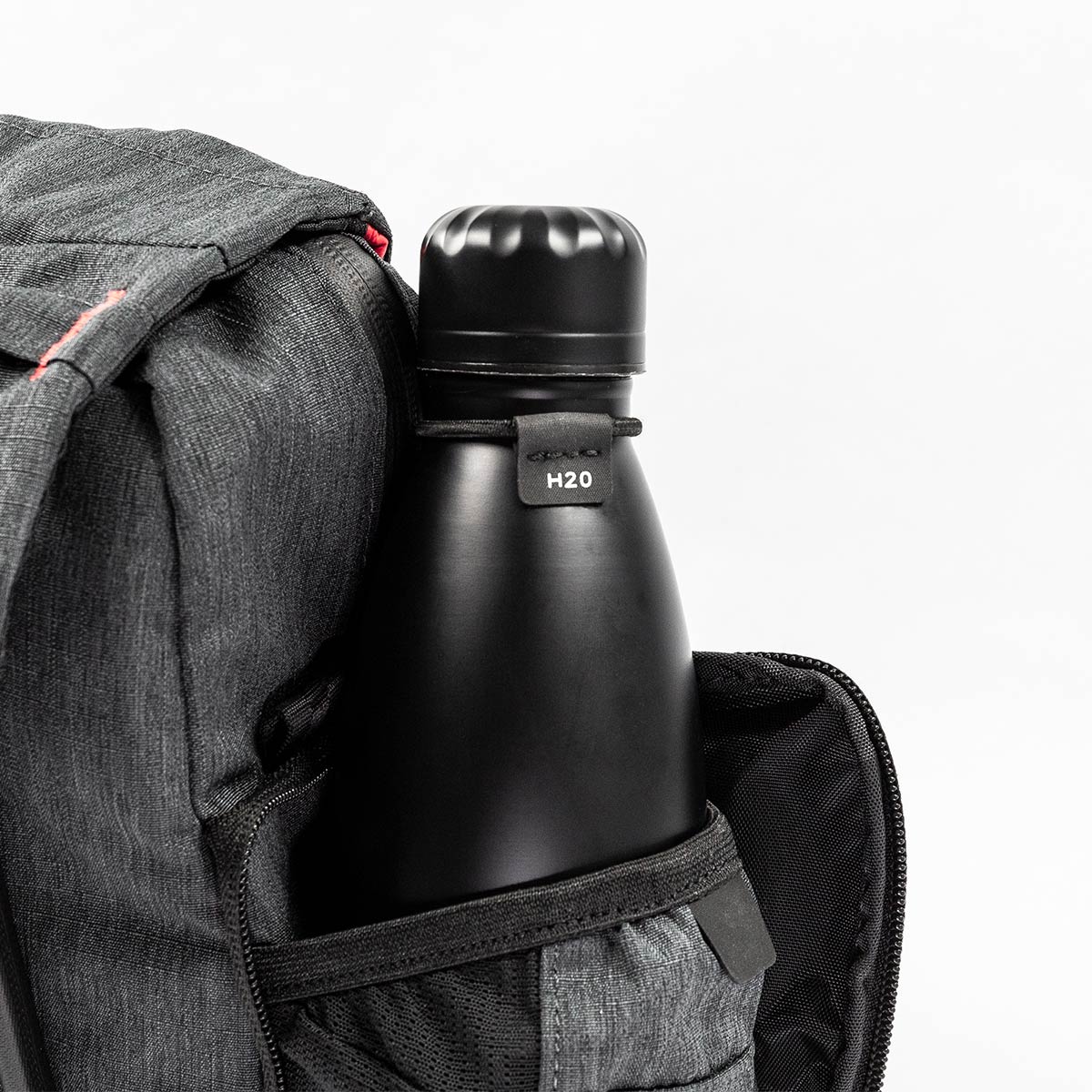 KeySmart® Stainless Steel Water Bottle | Artix® Temperature Shield | Cold 24 Hours | Hot 12 Hours