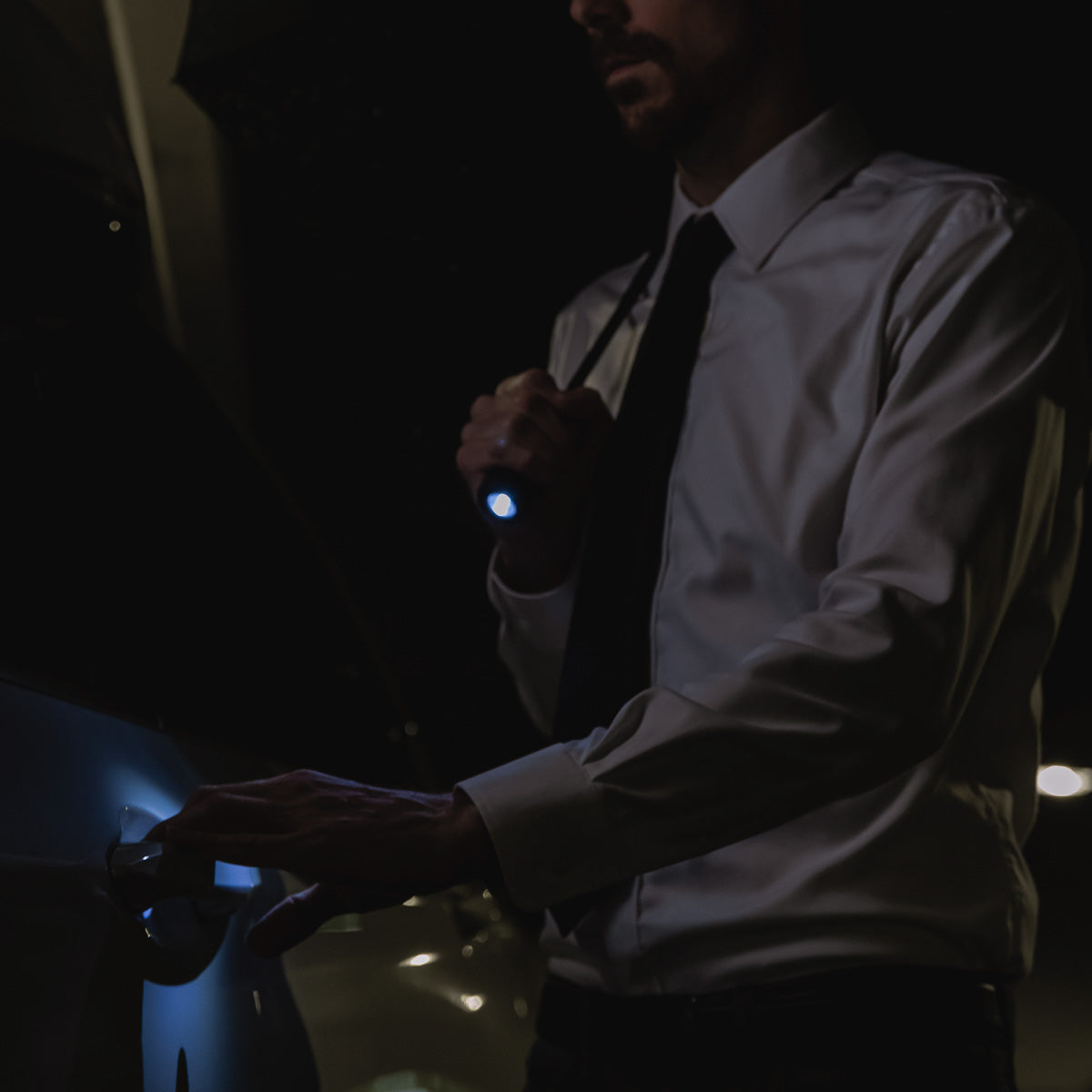 RainTorch™ Umbrella |  Pivoting Flashlight | Auto Open/Close & Grip Handle