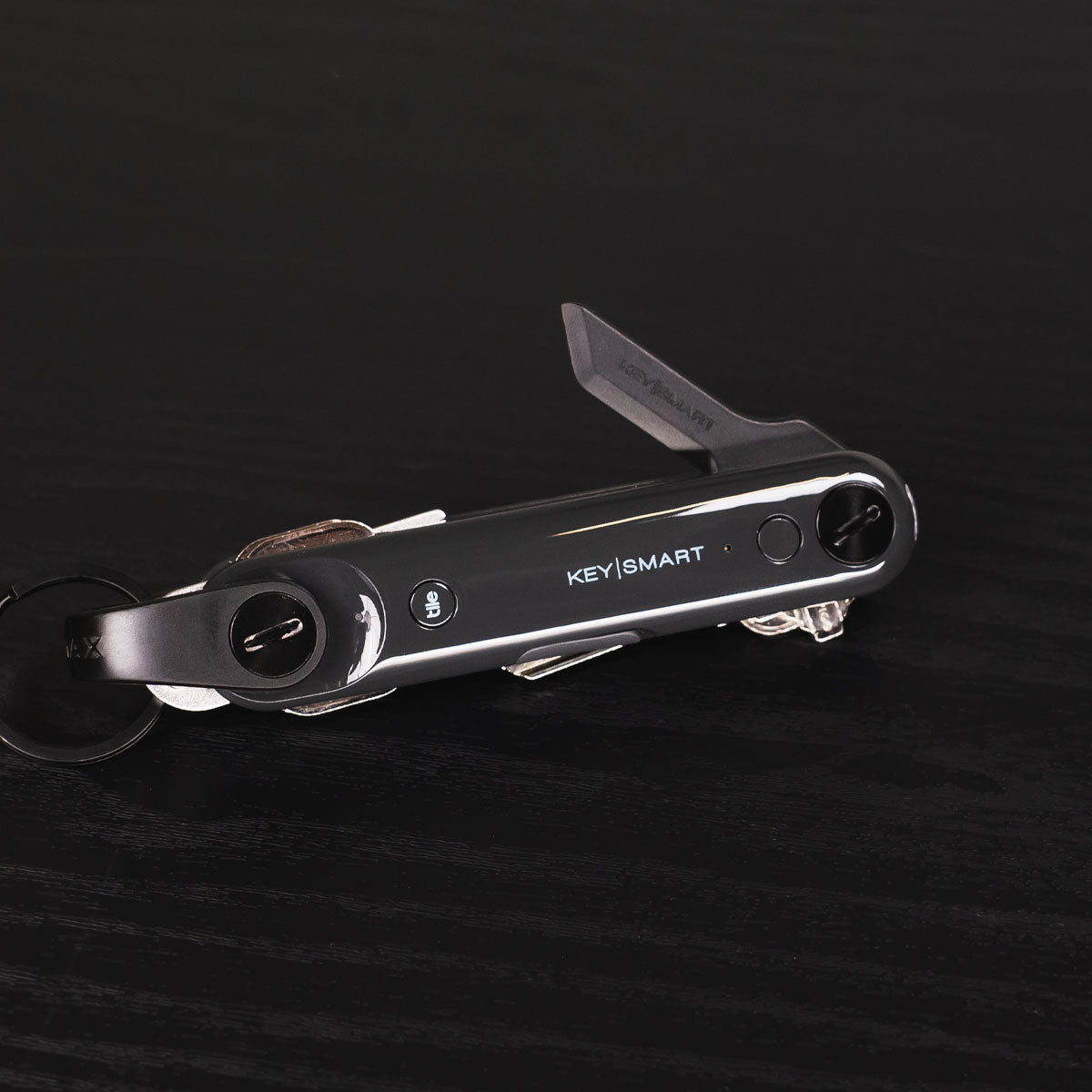 SafeBlade® | Blade Cuts Reinforced Tape | Won’t Penetrate Skin