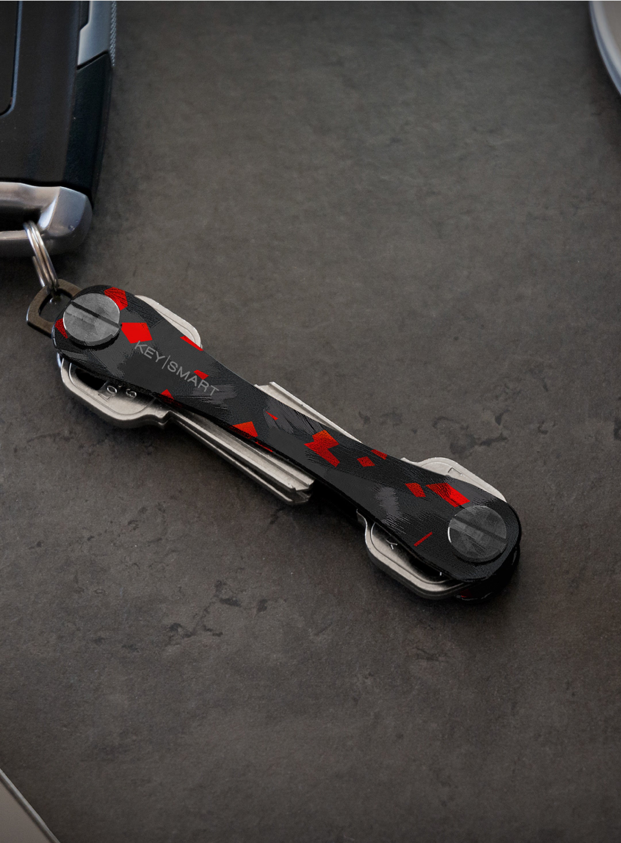 KeySmart® Red Forged Carbon