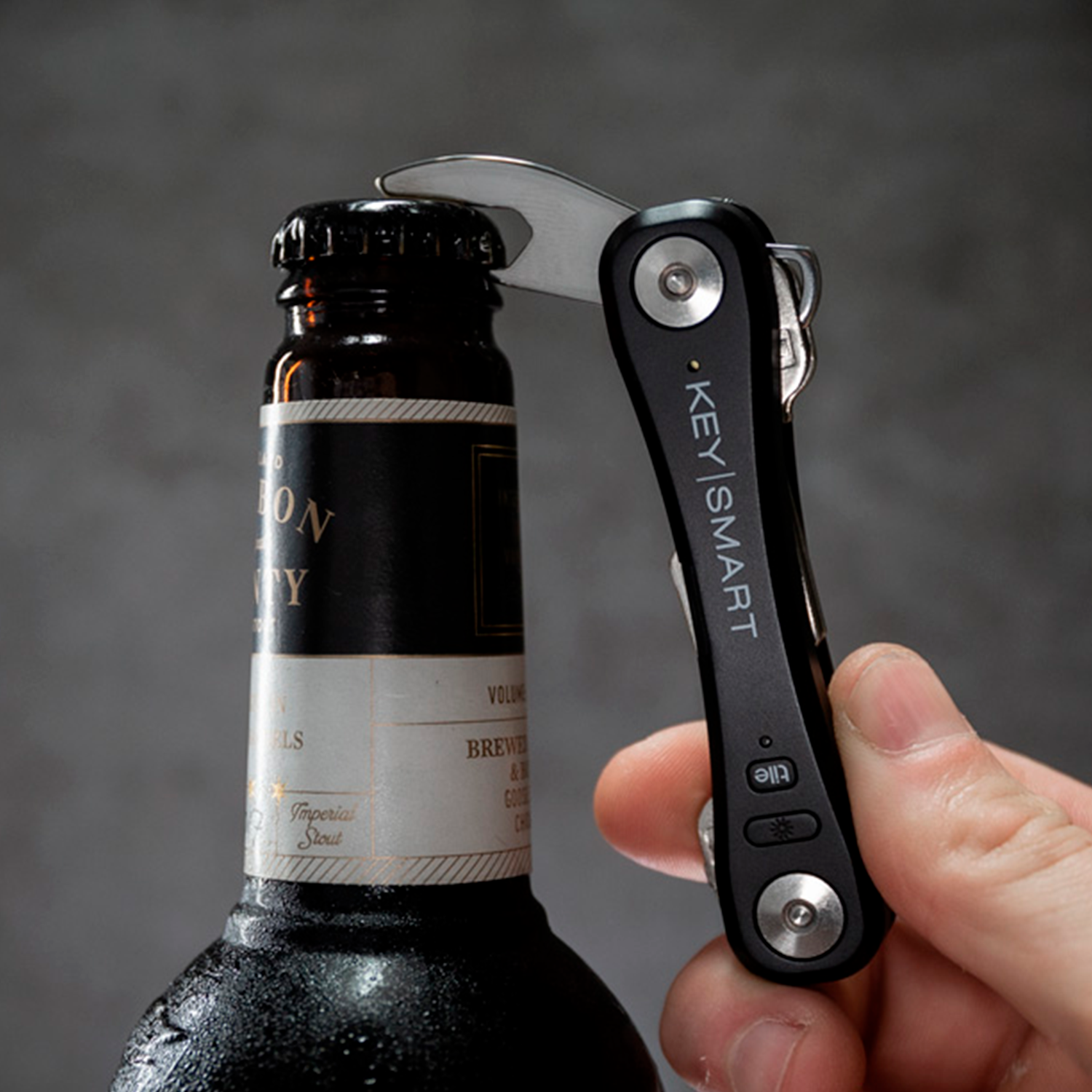 KeySmart™ Pro with Tile
