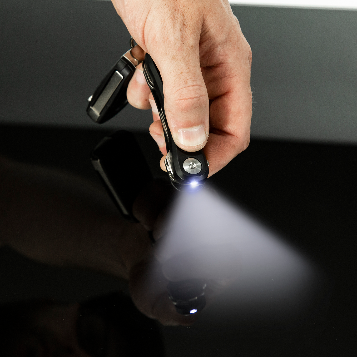 KeySmart™ Pro with Tile
