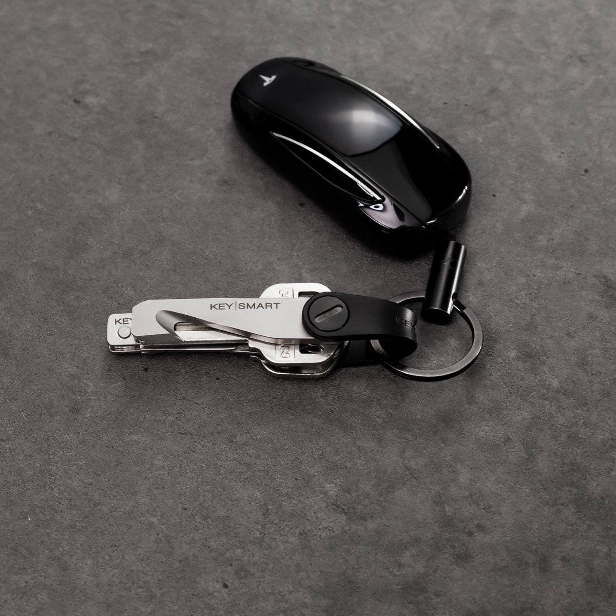 KeySmart Mini Minimalist Key Holder - Black